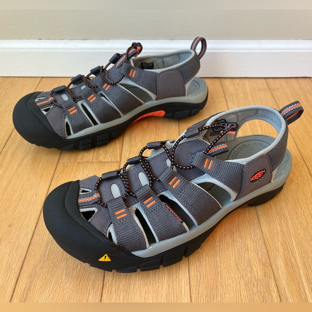 KEEN Men’s Newport H2 Sandals - Grey - Size 10 - Picture 2 of 12
